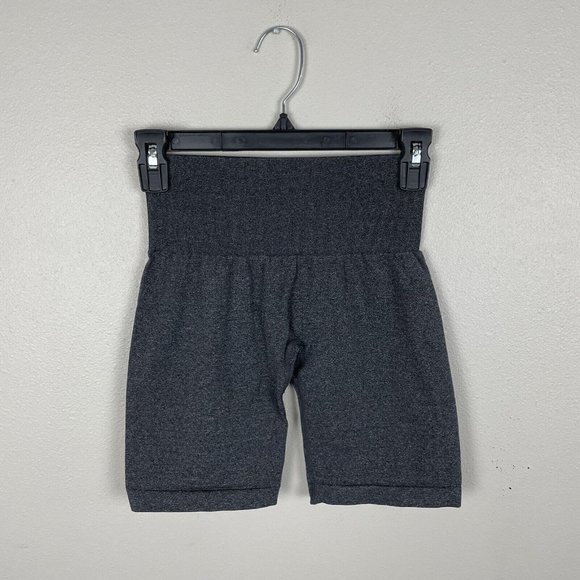 NVGTN Pants - NVGTN Grey Seamless Shorts Size S Gym Workout Training Weight Lifting Stretch